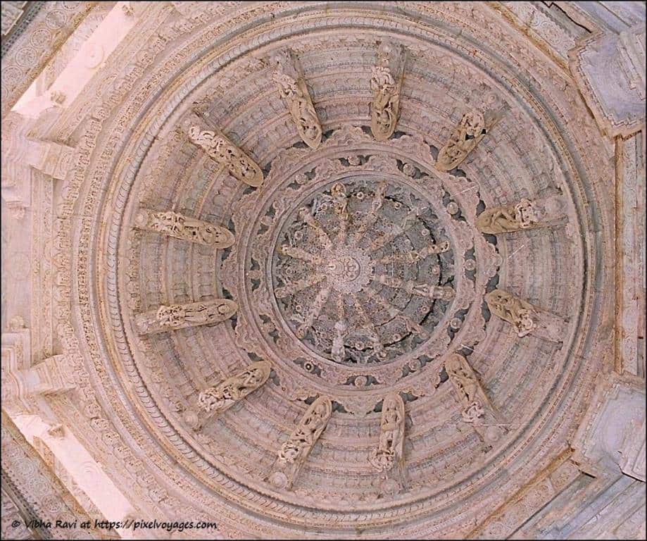 Pic 1 Ranakpur Temple ceiling
