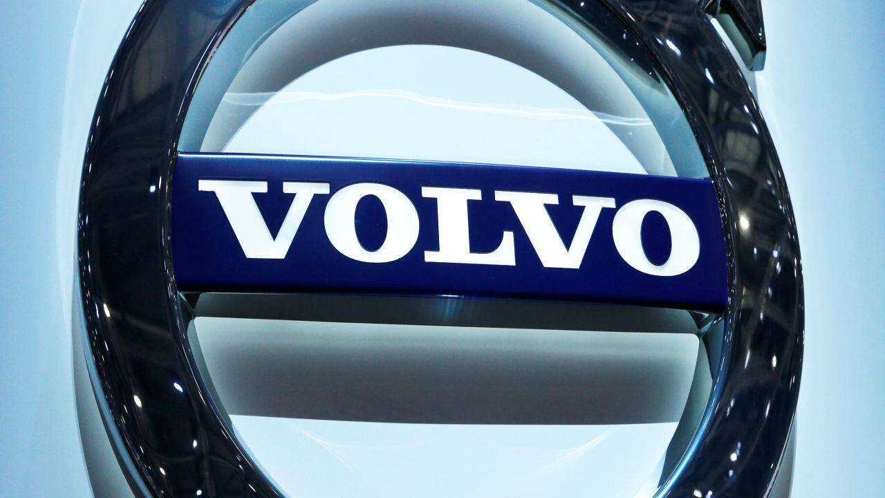 Volvo announces plan to use 25% recycled plastics in cars by 2025