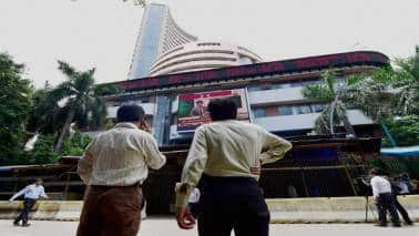 Markets@Moneycontrol: Sensex ends lower by 73 pts, Nifty gives up 10,700 on account of global weakness