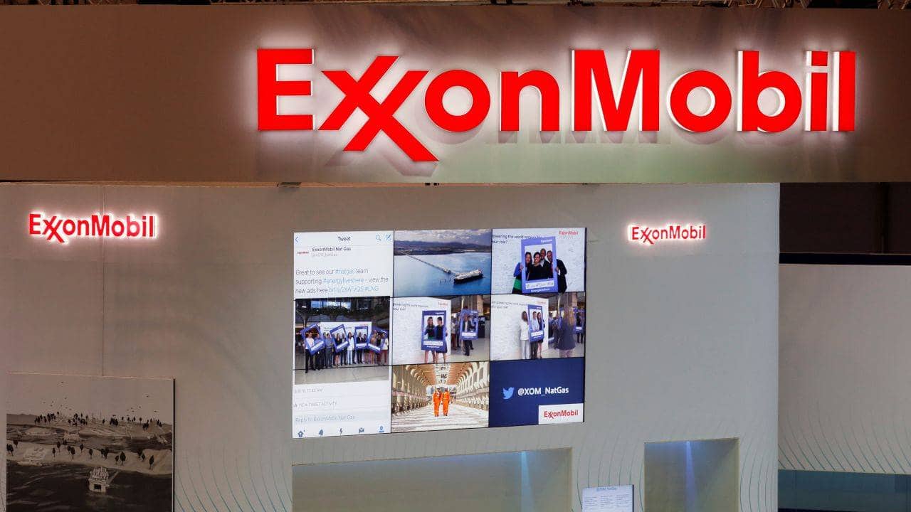 1. Exxon Mobil | Market cap: USD 362.5 billion | Industry: Oil