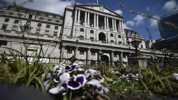 Bank of England lifts interest rate to 15-year high