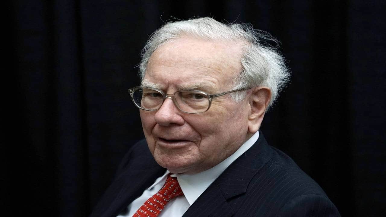 Warren Buffett’s Berkshire Hathaway cash pile soars to $382 billion