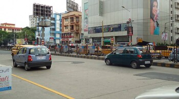 Gariahat Road, Kolkata
