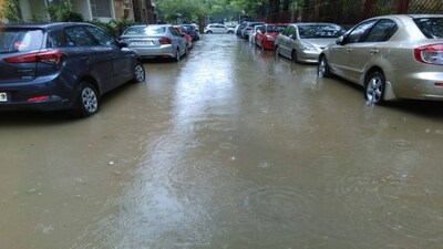 Yamuna recedes but trouble mounts for flood-ravaged slum dwellers of Delhi