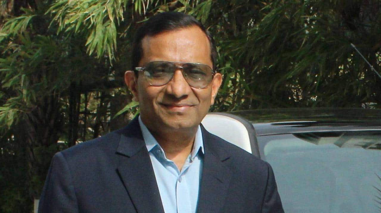 We will lose money on every electric car we supply to EESL: M&M's Pawan Goenka