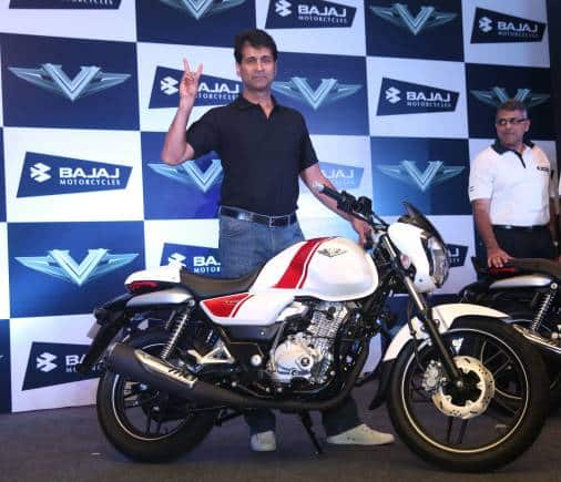 moneycontrol bajaj auto