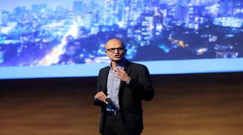 Microsoft CEO Satya Nadella speaks at the Future Decoded conference in Mumbai, India, February 22, 2017. REUTERS/Shailesh Andrade - RTSZQQF