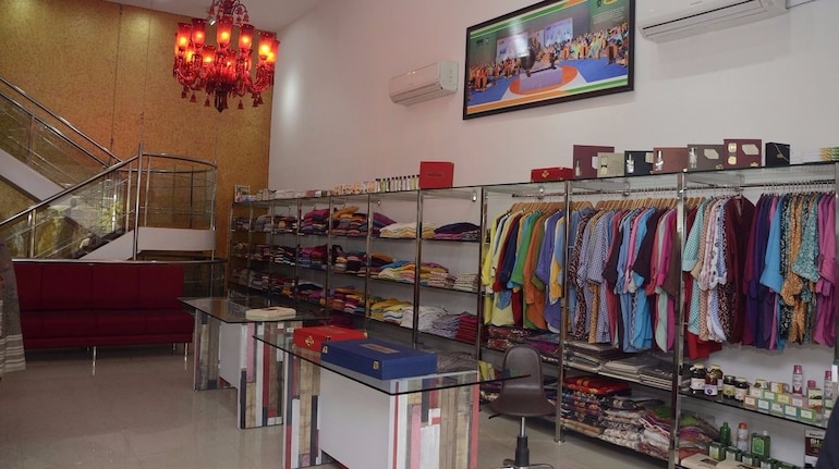 Khadi to have 200 stores in malls across India after witnessing 20% ...