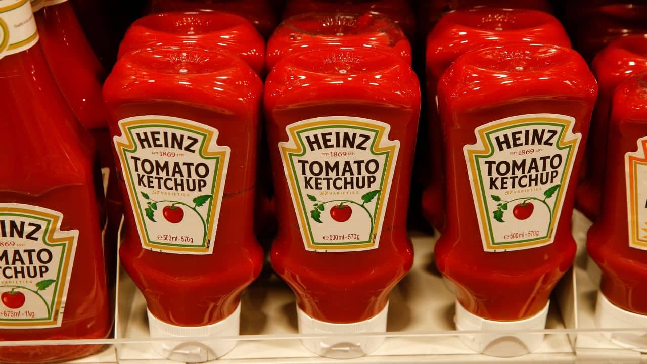 Kraft Heinz replaces CEO ahead of split into two public firms