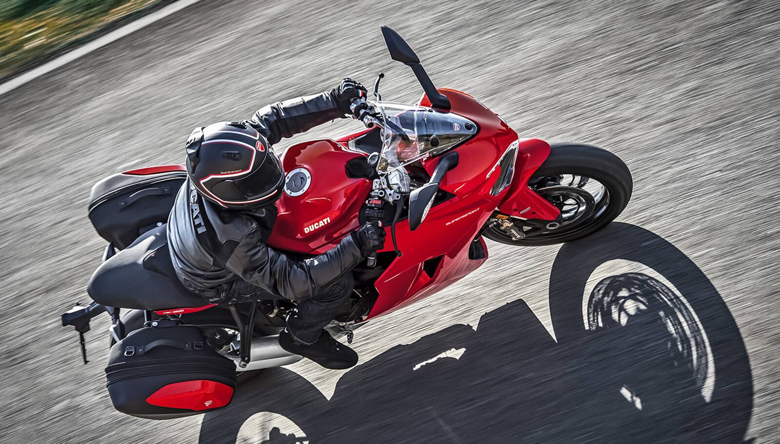 Ducati-SuperSport-Red