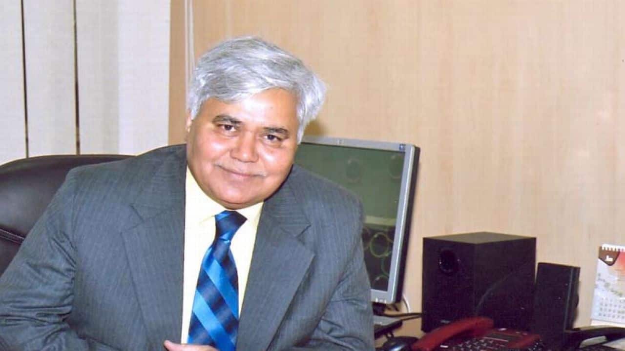 RS Sharma Aadhaar tweet row intensifies, daughter gets threatening email