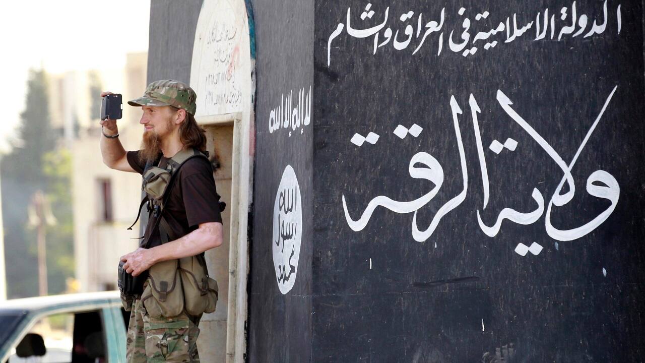 Somalia-based militant group al-Shabaab bans plastic bags and tree logging