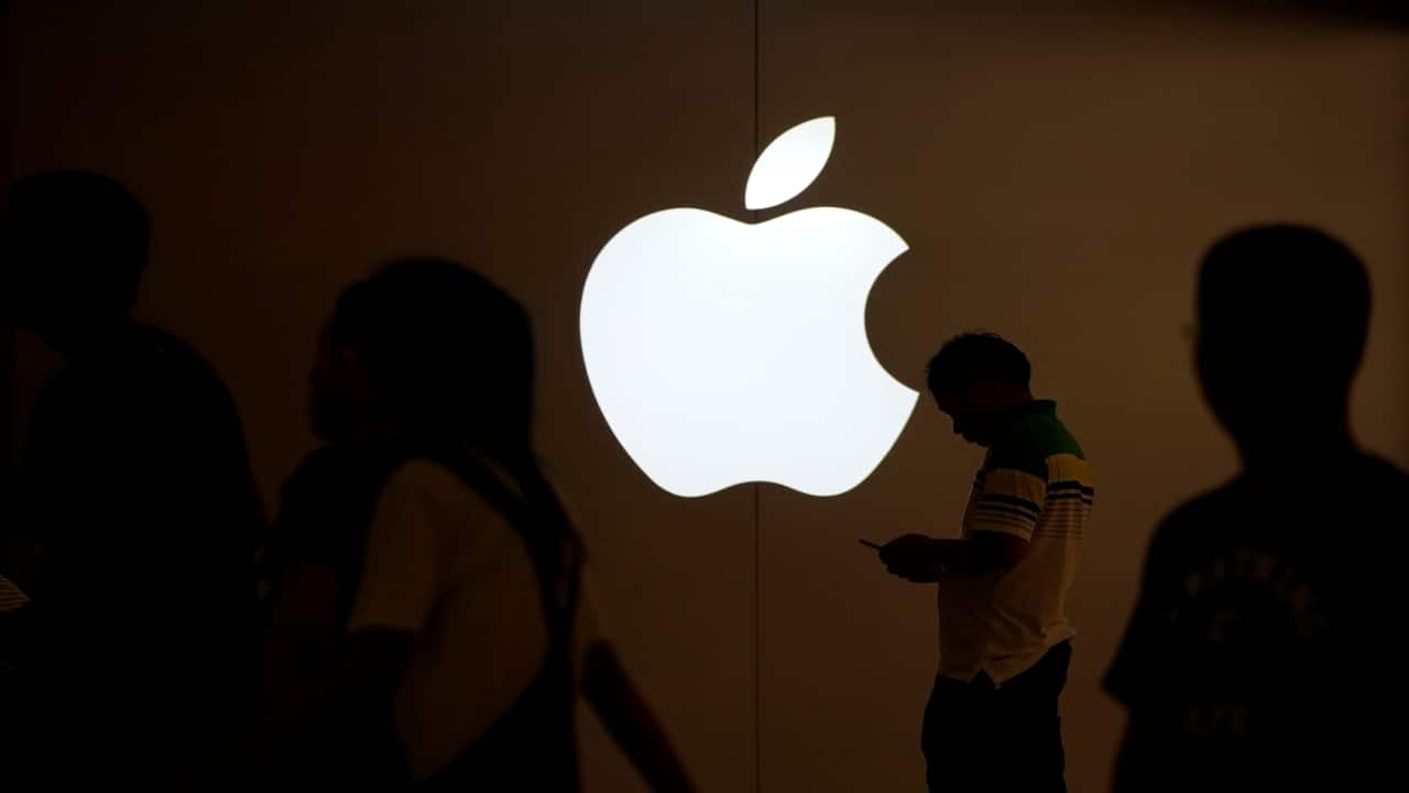 DATA STORY: The iPhone's Chinese shipments can make or break Apple DATA STORY: The iPhone's Chinese shipments can make or break Apple