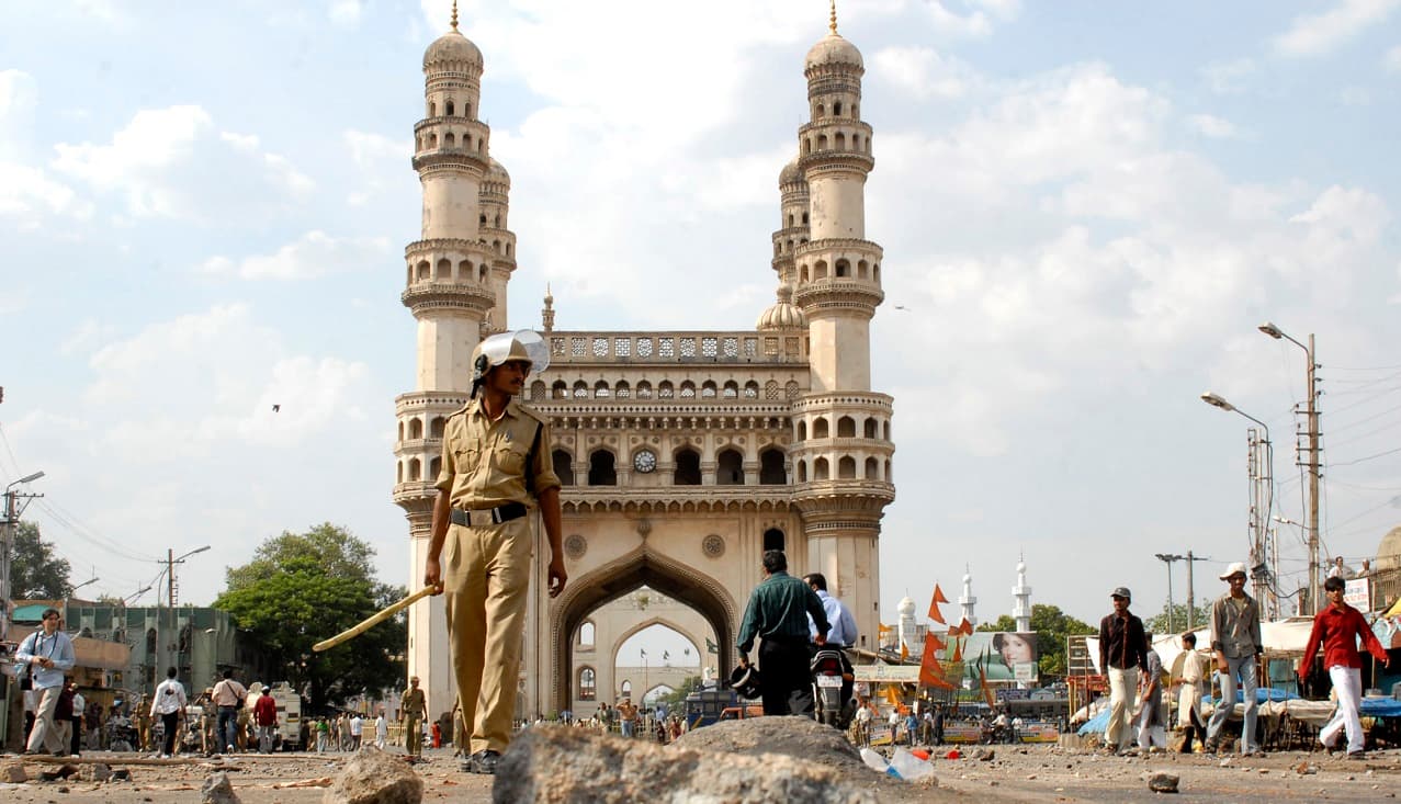 Pakistani arrested in Hyderabad with forged Indian documents Pakistani arrested in Hyderabad with forged Indian documents