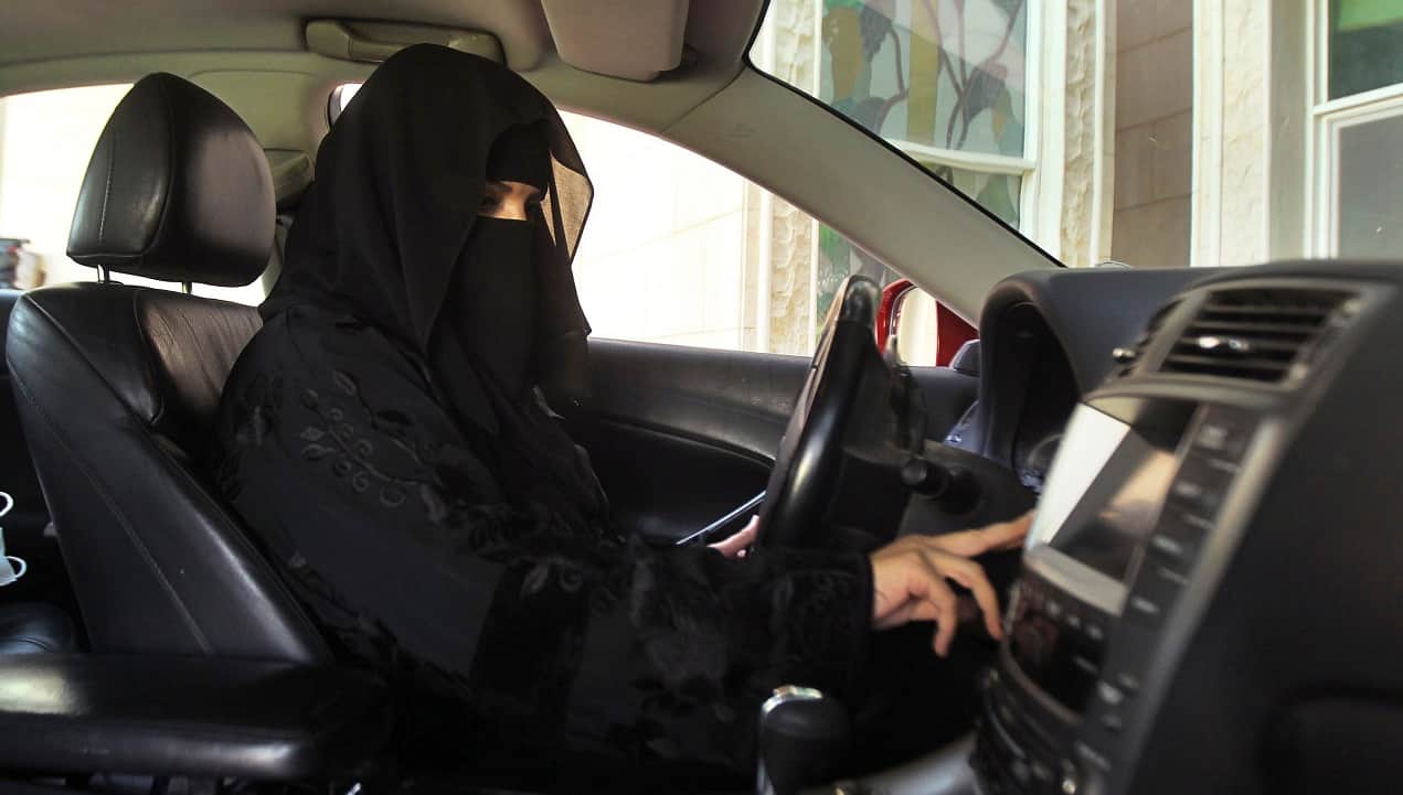 Saudi Arabia issues first driving licences to women