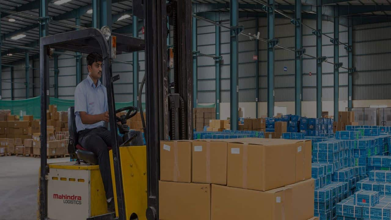 https://images.moneycontrol.com/static-mcnews/2017/10/Mahindra_Logistics.jpg