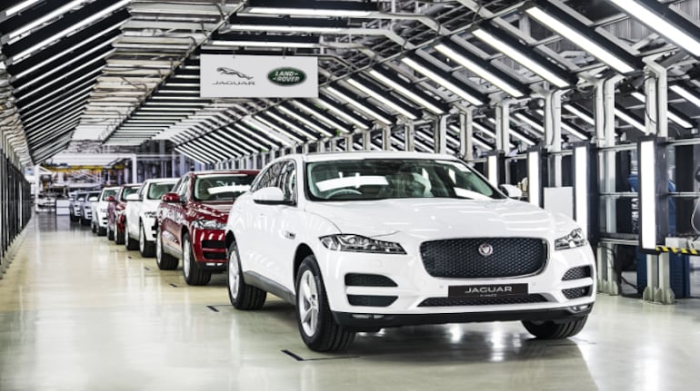 Jaguar Cuts Price Of F Pace By Rs 8 Lakh Begins Local