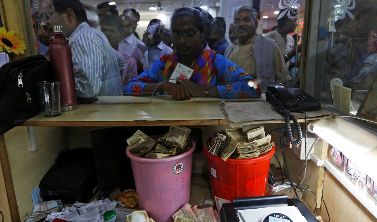 Here's a list of banks that are still offering fixed deposit rates of 8% and above