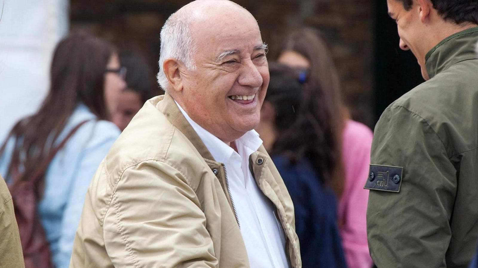 Zara founder Amancio Ortega buys 51-storey Chicago skyscraper for $550 million in major US real estate deal