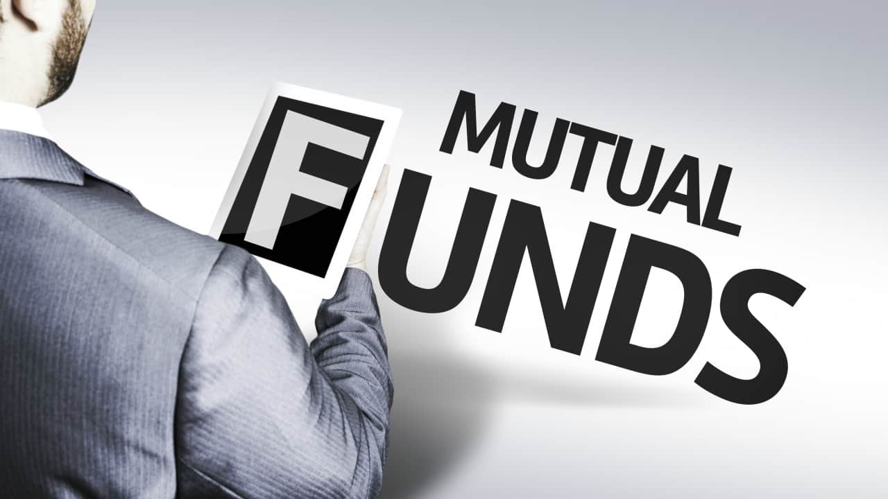 Planning To Invest In Mutual Funds The Earlier The Better 7011