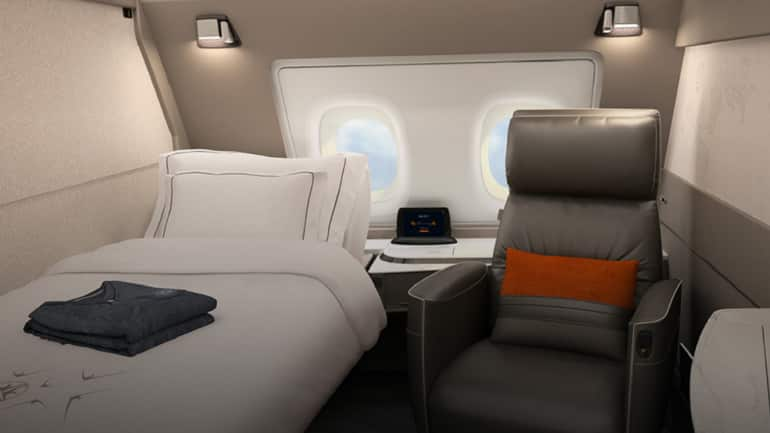 Singapore Airlines unveils flights with double-bed suites, wardrobes ...