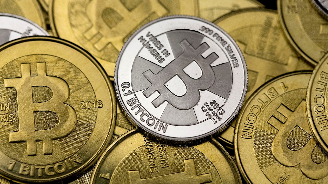 Bitcoin dominance surges above 50% for the first time in 2018