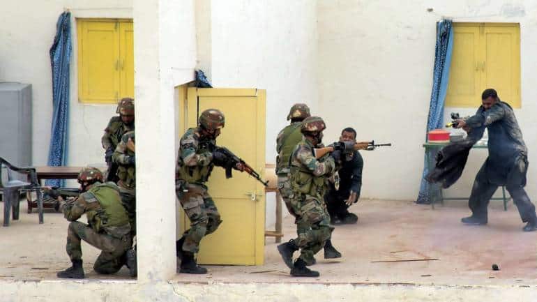 Suspected terrorists fire upon Army vehicles in J-K's Poonch; no one injured - Vimarsana News
