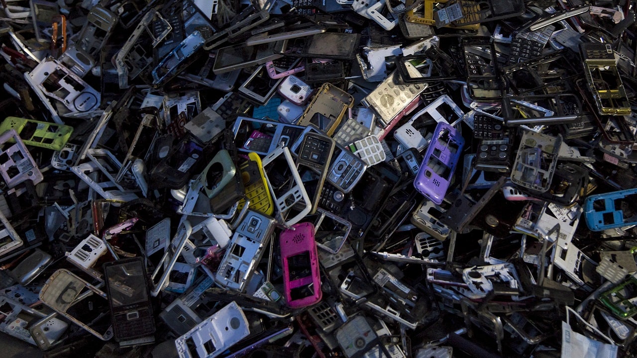 India processed only 33% of e-waste it generated in FY22;  Haryana, Uttarakhand lead in collection and processing