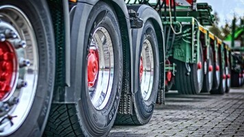 Does the underperformance of Shriram Transport Finance offer opportunity?