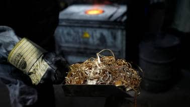 As gold loans lose shine, lenders face growth test