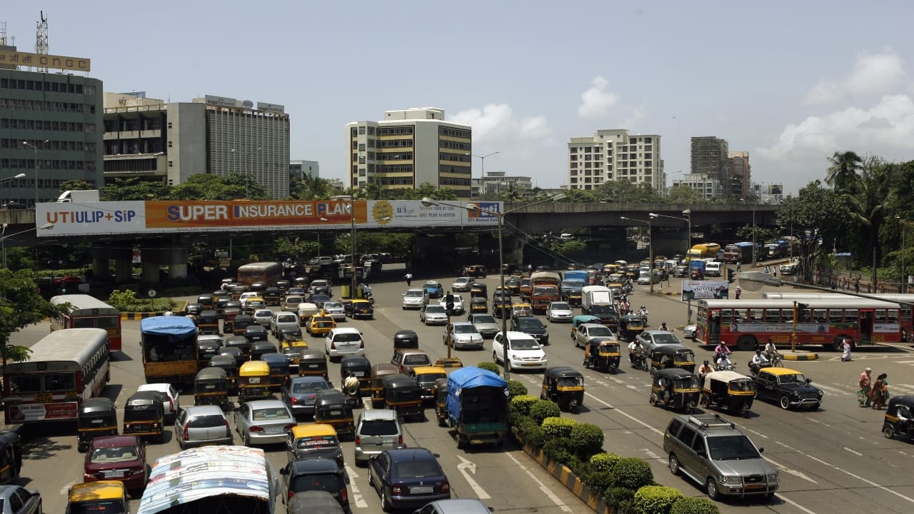 Forgot to carry your vehicle documents? These apps can help you avoid a hefty fine Forgot to carry your vehicle documents? These apps can help you avoid a hefty fine