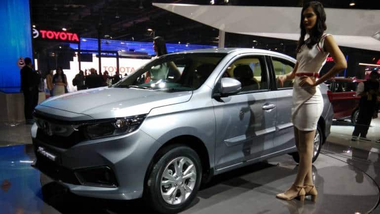 Auto Expo 2018 Honda Unveils Crv New Civic Moneycontrol Com