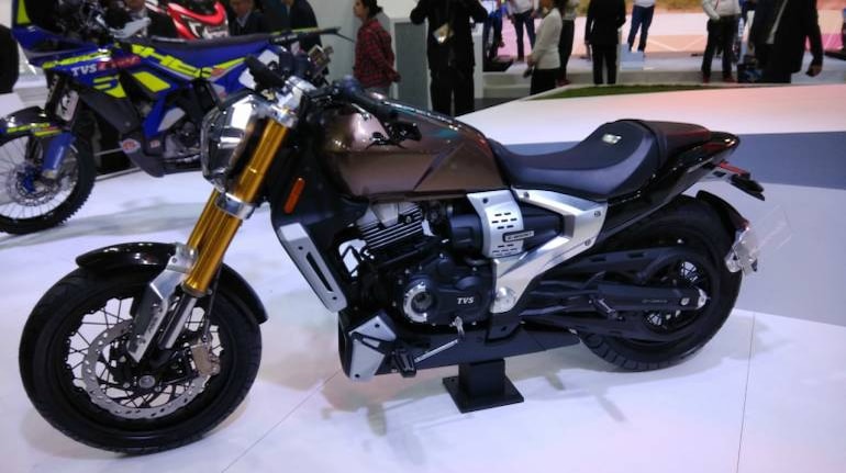 Auto Expo 2018 Tvs Unveils Ethanol Run Bike Electric Scooter And