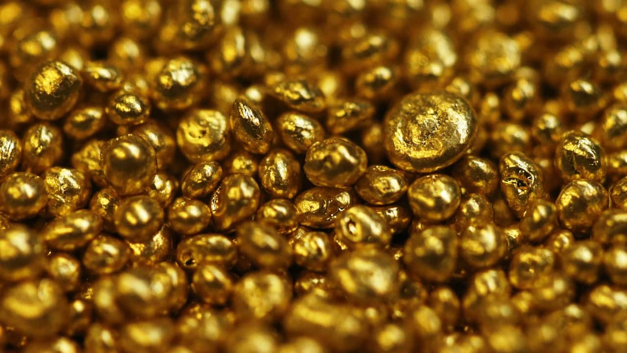 8. Japan | Tonnes: 765.2 | The Asian country has been one of the most forward proponents of quantitative easing. Its reserves are so large that in January 2016, it had lowered interest rates below zero and it caused a spike in gold demand around the world. (Image: Reuters) 8. Japan | Tonnes: 765.2 | The Asian country has been one of the most forward proponents of quantitative easing. Its reserves are so large that in January 2016, it had lowered interest rates below zero and it caused a spike in gold demand around the world. (Image: Reuters)