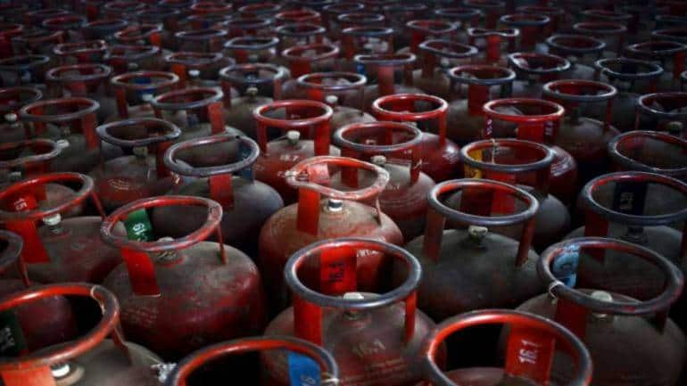 LPG Price Hike! Commercial cooking gas cylinder gets costlier by Rs 100