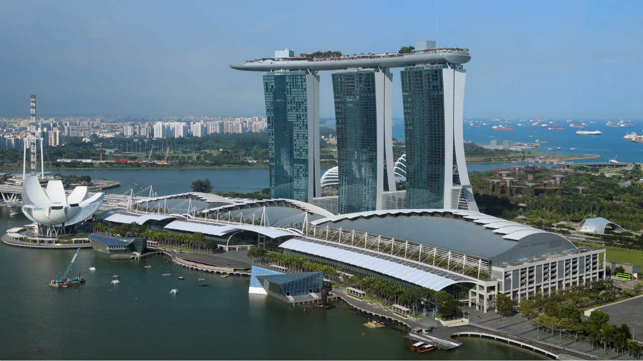 2. Marina Bay Sands (Resort) | Location: Singapore | Cost of construction: USD 5.5 billion (Photo: Reuters)