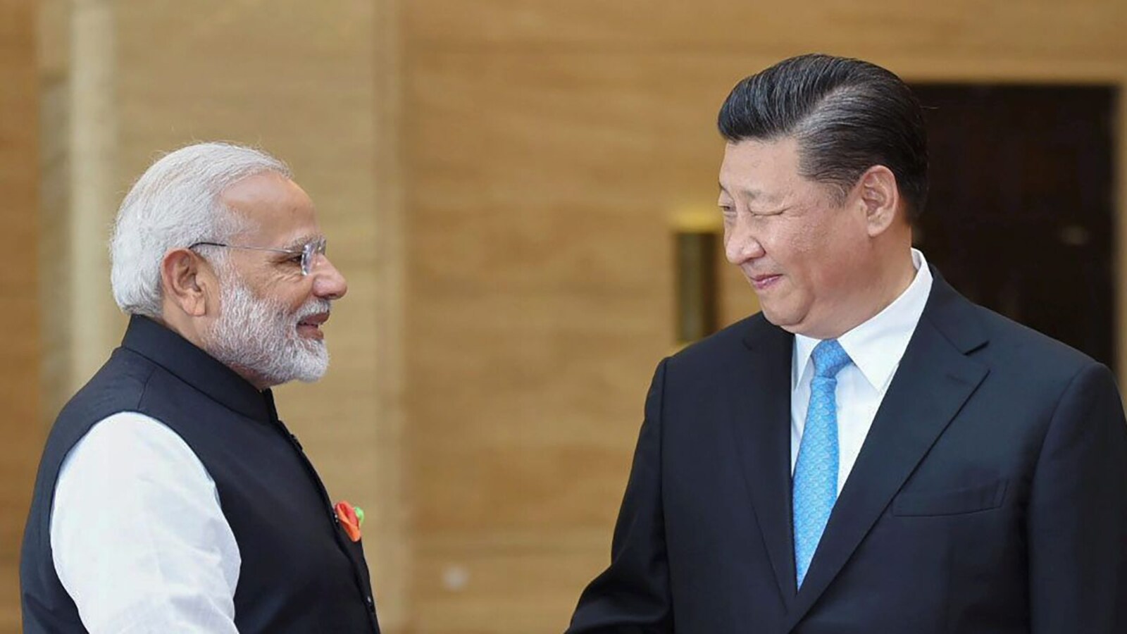 PM Modi, Xi Jinping hold informal summit to 'solidify' India-China relationship