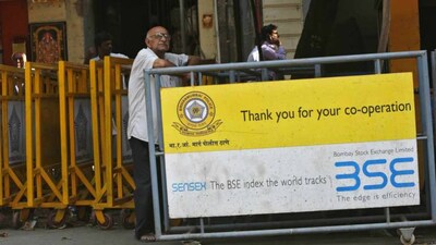 Options data indicates an immediate trading range of 11,000-11,400; buy these top 5 stocks for double digit return