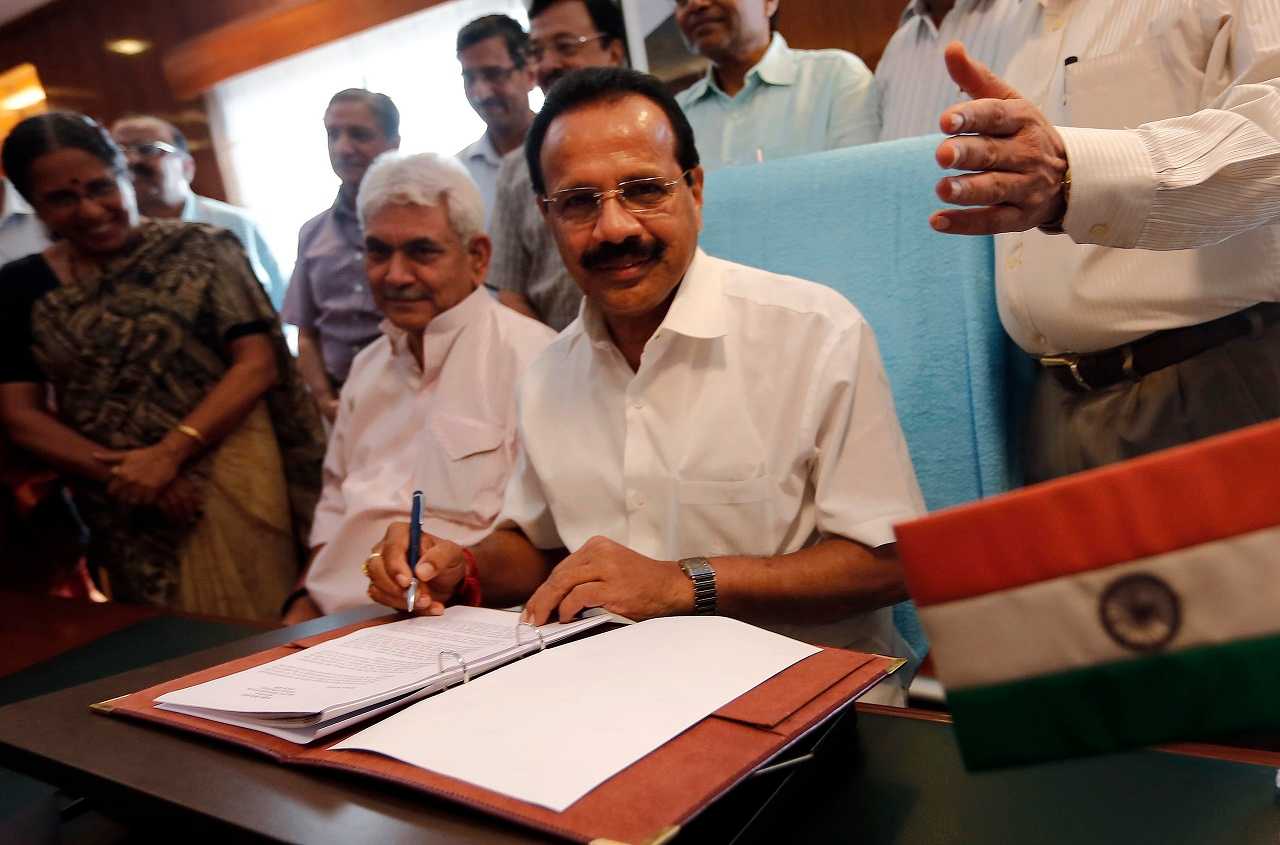 DV Sadananda Gowda (2011-12: 343 days): A perfect model for ‘Colgate’ with his permanent smile, Sadananda (which, appropriately, means ‘ever happy’) could barely settle down when he was ousted by internal bickering in the party. But he has won three Lok Sabha terms from three different constituencies and currently is the Union minister for statistics in the Modi government. (Picture: Reuters)