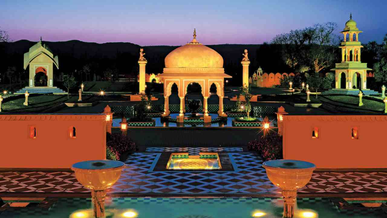 The Oberoi Rajvilas | Housed in an 18th century 32-acre mansion in Jaipur, one more property from the Oberoi group features at the third place in the list. Apart from the usual luxurious amenities, the hotel offers its guests to indulge in cooking classes, golf, tennis and personal wellness care like an Ayurvedic spa.