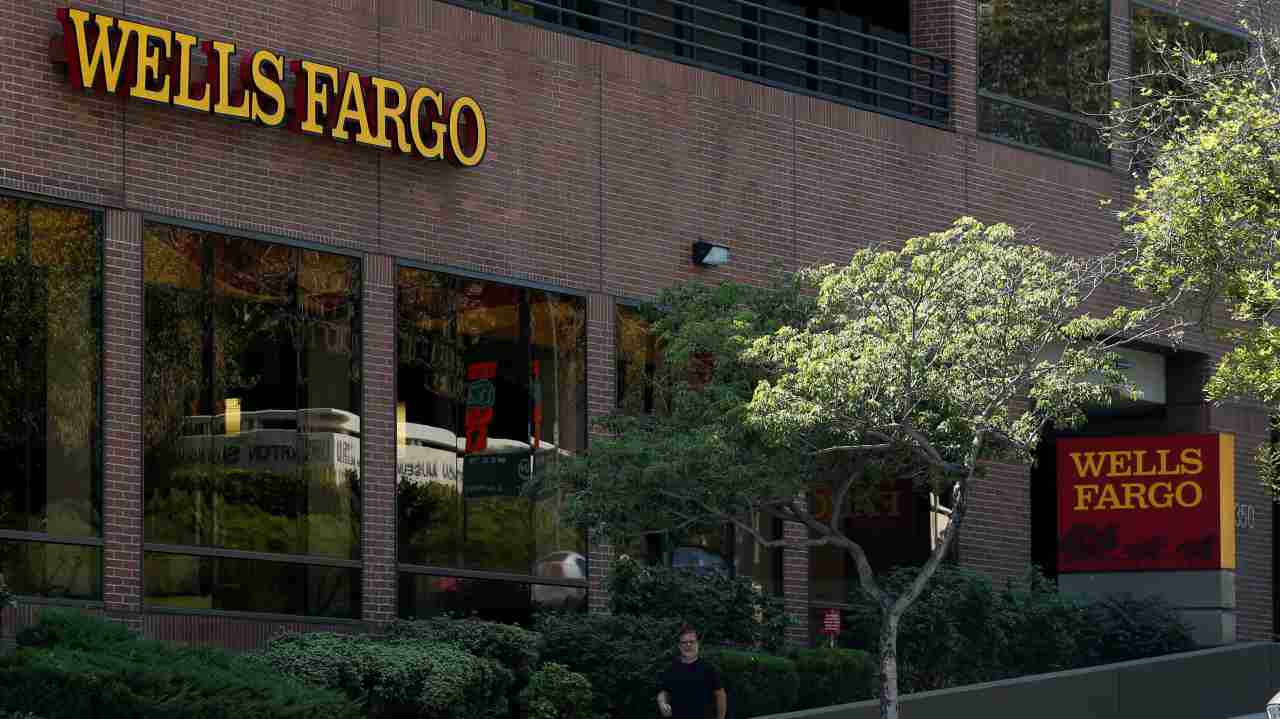 Wells Fargo's profit beats as rebound in dealmaking boosts investment banking