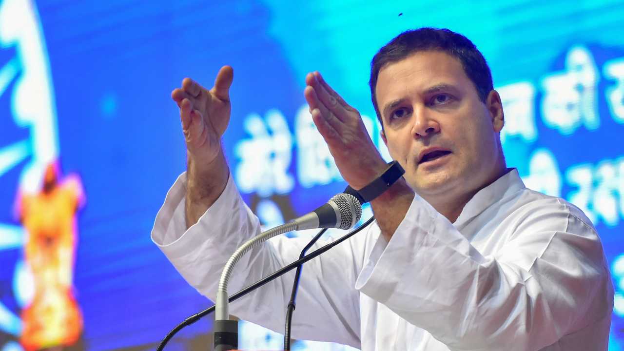 Rahul Gandhi tweets PM Modi's interviews 'are scripted' Rahul Gandhi tweets PM Modi's interviews 'are scripted'