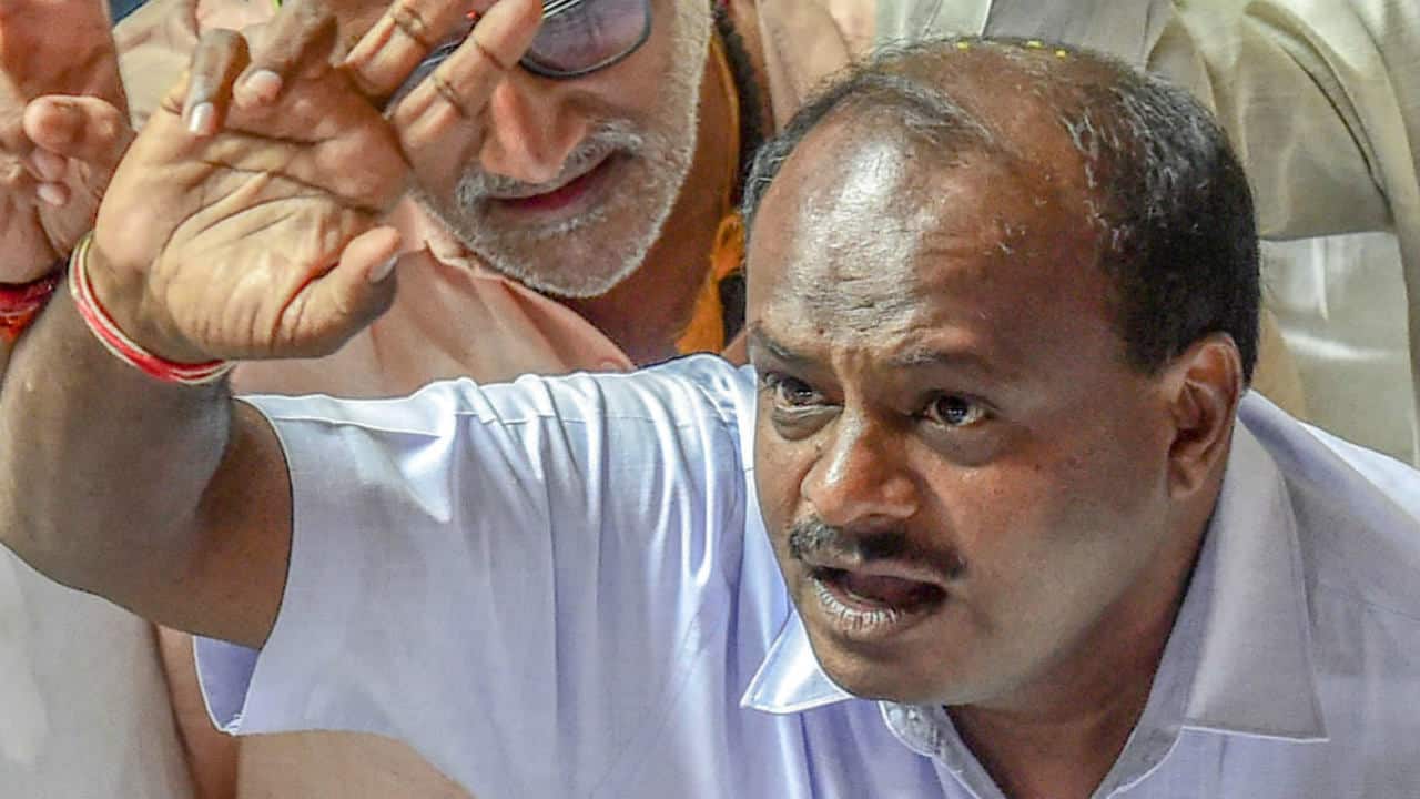 Kumaraswamy’s cabinet expansion sparks more dissent in Karnataka Kumaraswamy’s cabinet expansion sparks more dissent in Karnataka