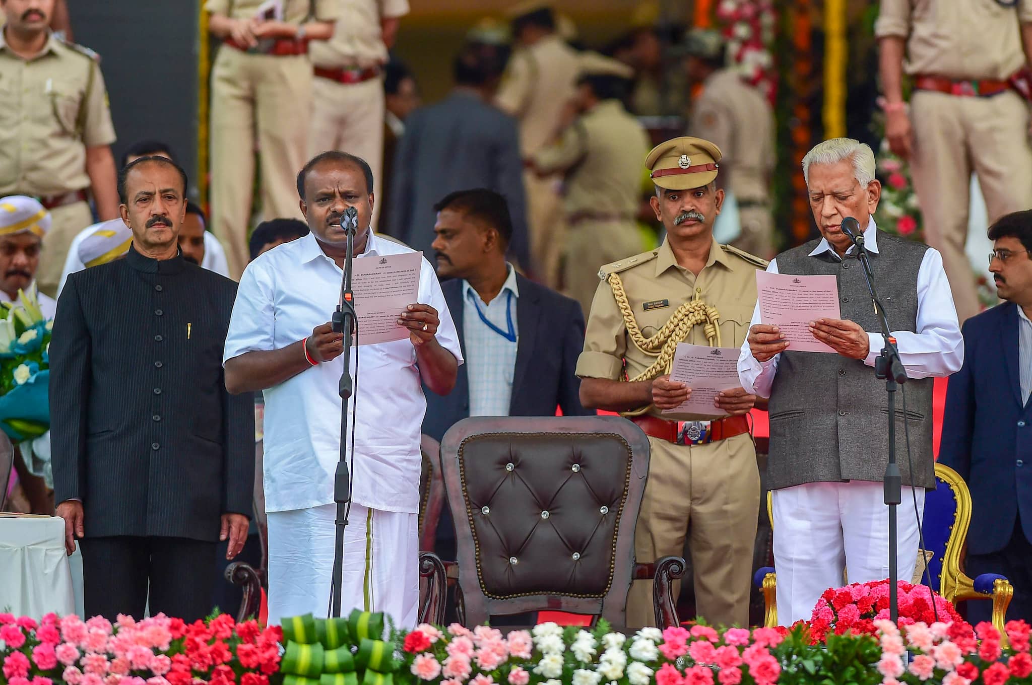 Congress-JD(S) wins floor test after BJP stages a walkout