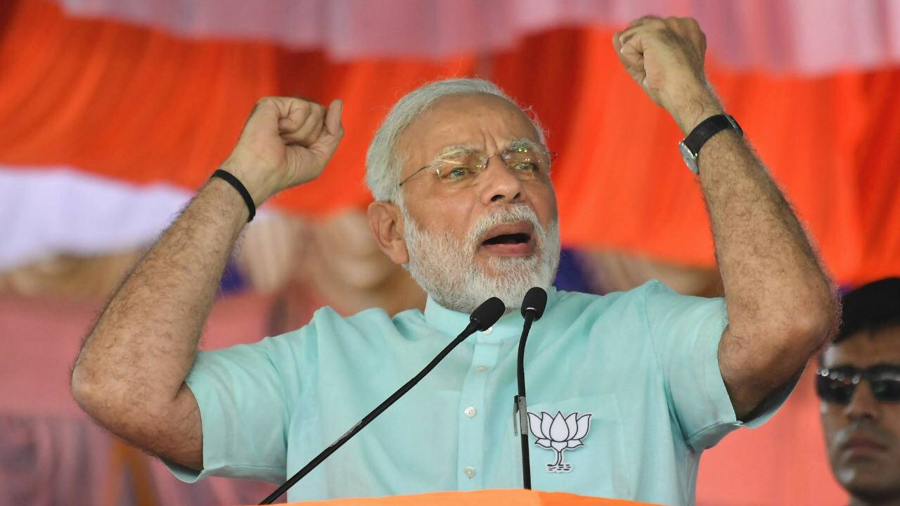 PM Modi in Midnapore highlights: Canopy collapses at PM's rally, at least 20 injured