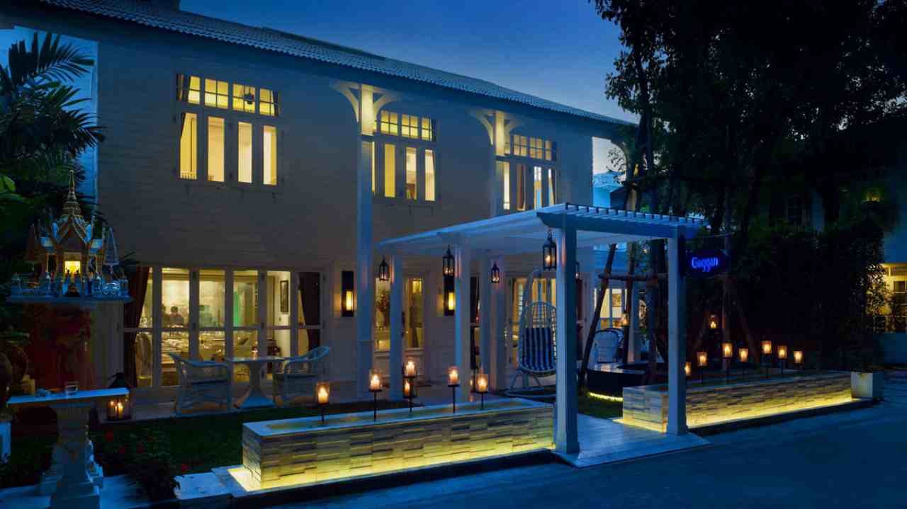 Gaggan | Bangkok, Thailand | Run by an Indian-origin chef, Gaggan Anand, the restaurant ranks fifth in the ranking. It serves over 25 courses which include dishes like Mexican-inspired taco bites, Japanese-Indian nigiri sushi and aubergine Oreo biscuits. Unfortunately, Anand plans to close the shop in 2020 to open a new venture. | Standout dish: Lick it up | Gaggan | Bangkok, Thailand | Run by an Indian-origin chef, Gaggan Anand, the restaurant ranks fifth in the ranking. It serves over 25 courses which include dishes like Mexican-inspired taco bites, Japanese-Indian nigiri sushi and aubergine Oreo biscuits. Unfortunately, Anand plans to close the shop in 2020 to open a new venture. | Standout dish: Lick it up |