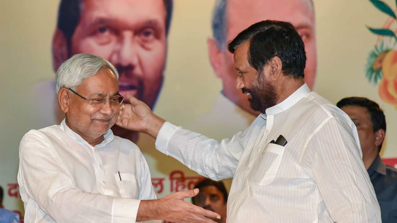2019 Lok Sabha polls: Here is what’s cooking in Bihar
