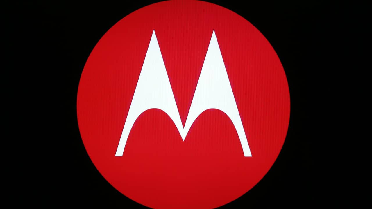 Moto Z4 to come with Snapdragon 675, 48MP camera & an in-display fingerprint scanner: Report Moto Z4 to come with Snapdragon 675, 48MP camera & an in-display fingerprint scanner: Report