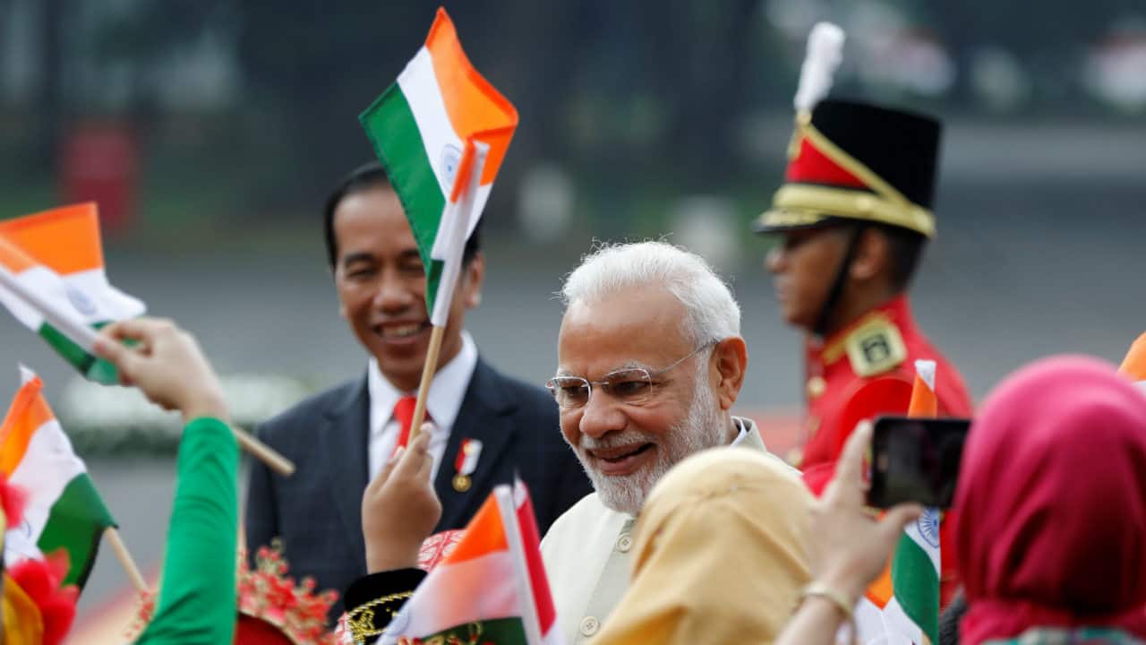 Малайзия индонезия индия. Индия и Индонезия. Дипломатия Индии. Лицо Индонезия и Индия. Индия Индонезия в чем отличие.