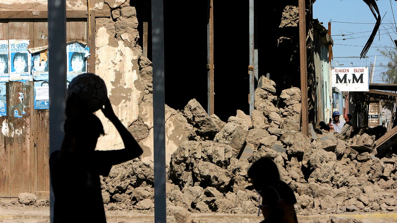 Q.4) Just two years before the start of the World Cup it was hosting, this country was hit by a massive earthquake, which still holds the record for the largest in recorded history. This prompted the president of the organising committee, Carlos Dittborn to say: “Because we don't have anything, we will do everything in our power to rebuild.” This was used as the informal slogan of the World Cup. Which country? Q.4) Just two years before the start of the World Cup it was hosting, this country was hit by a massive earthquake, which still holds the record for the largest in recorded history. This prompted the president of the organising committee, Carlos Dittborn to say: “Because we don't have anything, we will do everything in our power to rebuild.” This was used as the informal slogan of the World Cup. Which country?